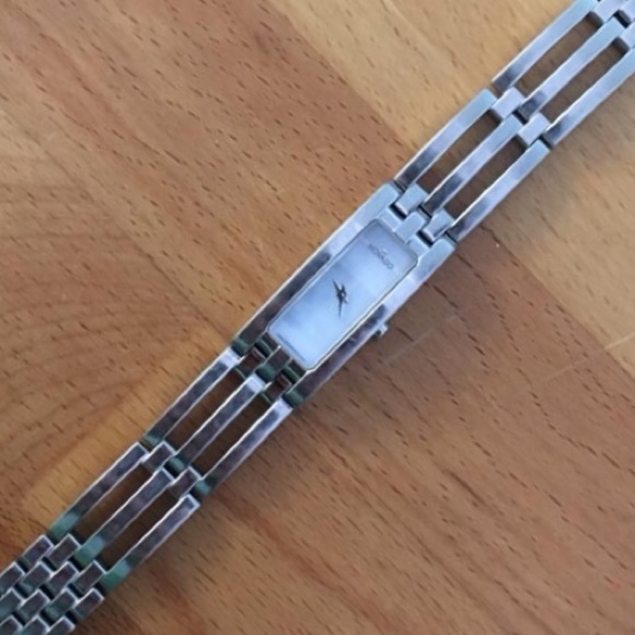 100% Authentic Women’s Sleek Movado Watch - Picture 1 of 1